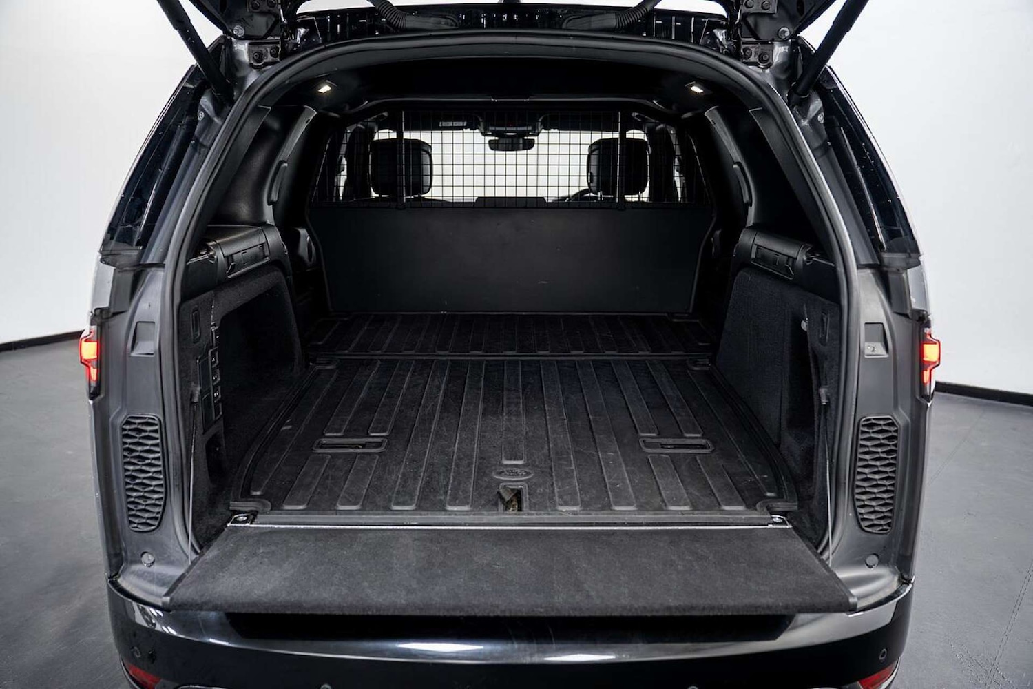 Used Land Rover Discovery 2022 for sale - 77406640: Photo 18