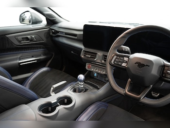 Used Ford Mustang 2025 for sale - 79359359: Photo