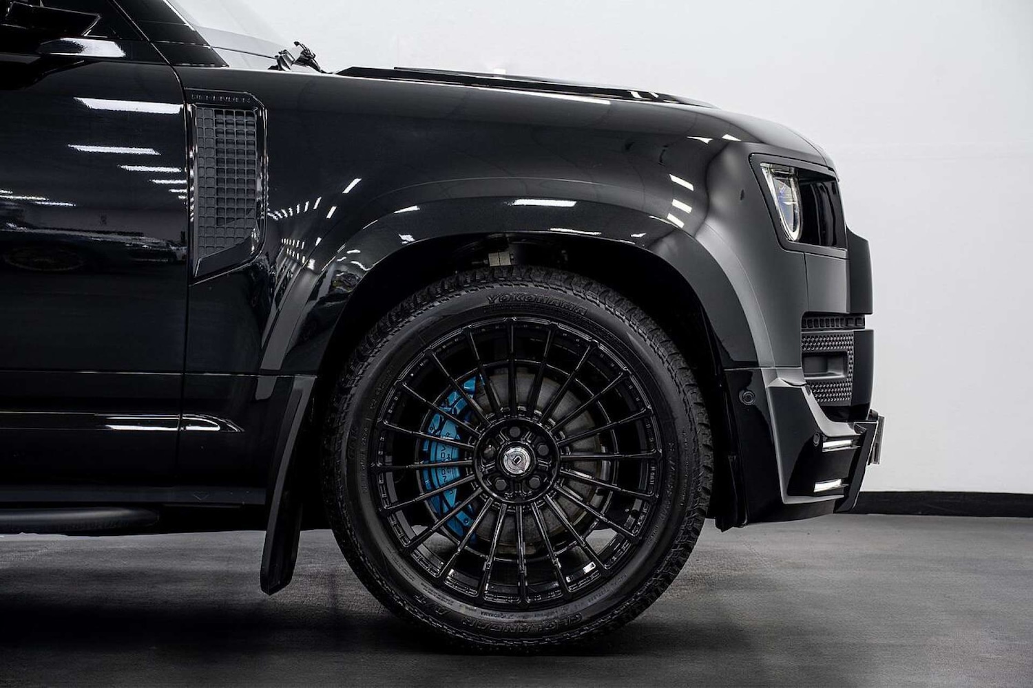 Used Land Rover Defender 2025 for sale - 77406624: Photo 15