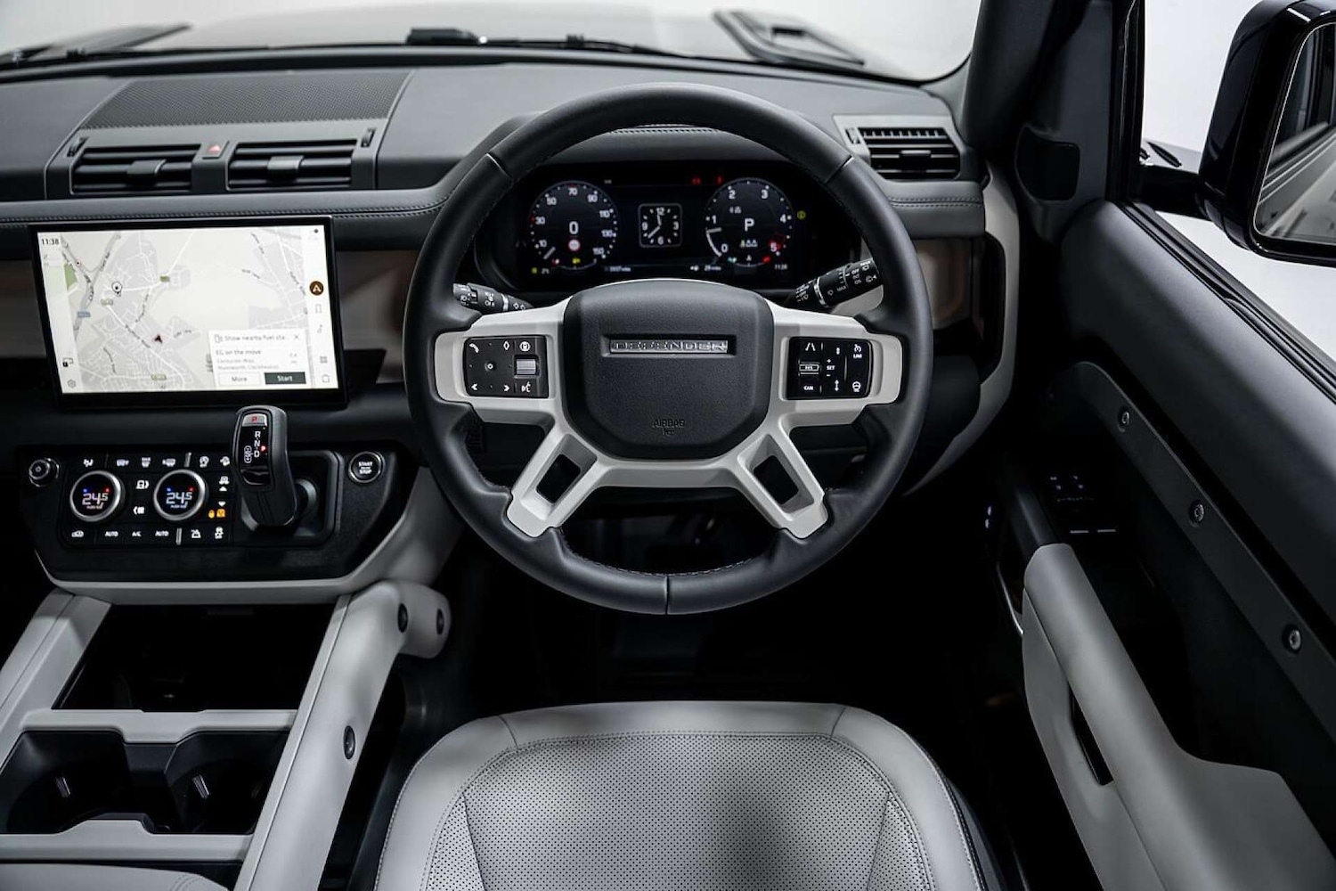 Used Land Rover Defender 2025 for sale - 77406624: Photo 29