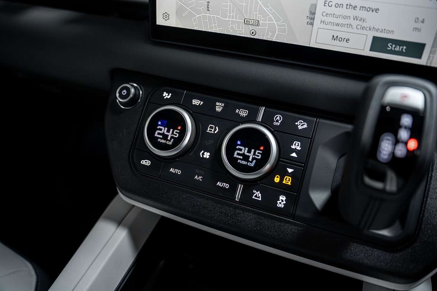 Used Land Rover Defender 2025 for sale - 77406624: Photo 33