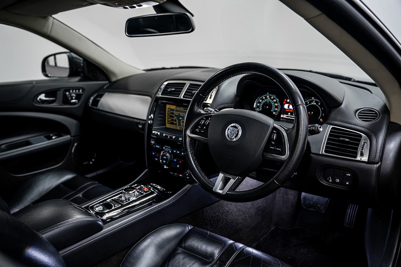 Used Jaguar XK 2013 for sale - 76768898: Photo 2