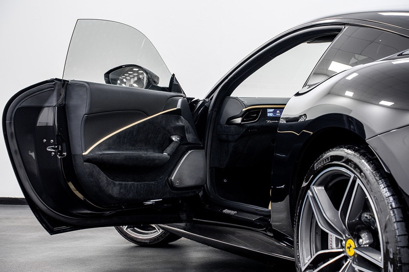 Used Ferrari Roma 2021 for sale - 76542878: Photo 5