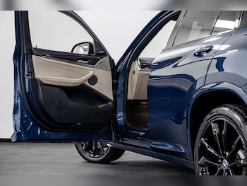 Used BMW X4 2019 for sale - 76747989: Photo