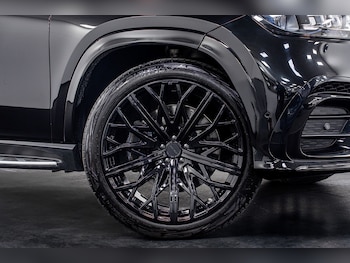 Used Mercedes-Benz GLS 2025 for sale - 76430546: Photo