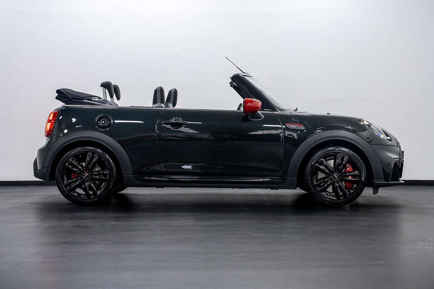 Used MINI Convertible 2023 for sale - 77406653: Photo 15