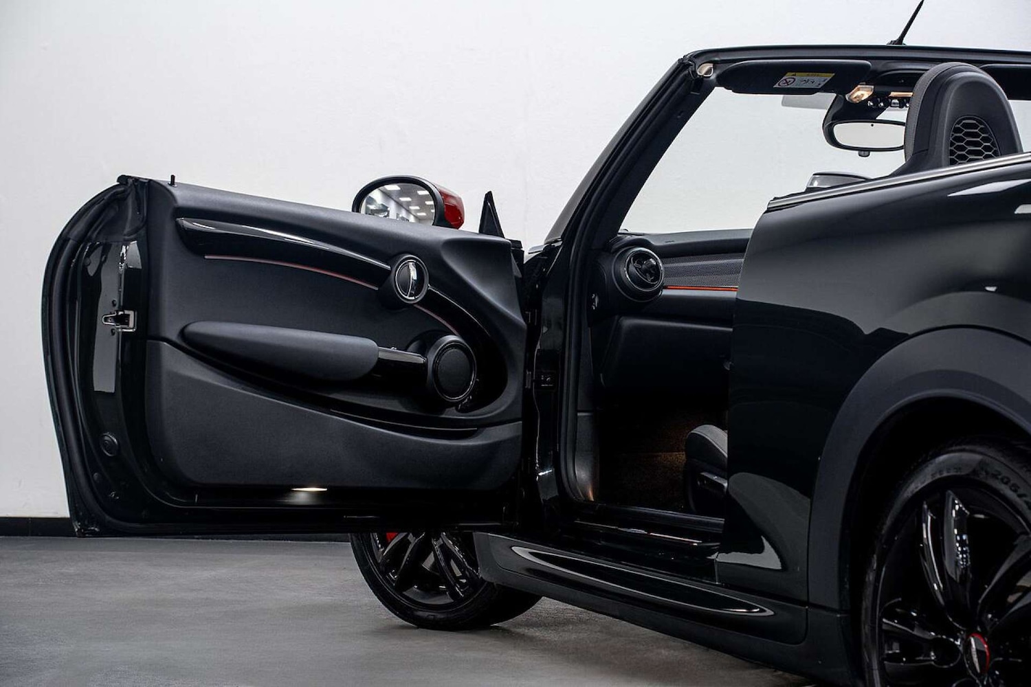 Used MINI Convertible 2023 for sale - 77406653: Photo 7