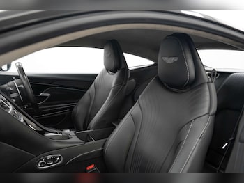 Used Aston Martin DB11 2018 for sale - 78620086: Photo