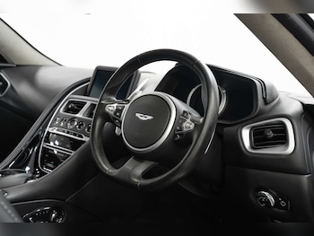 Used Aston Martin DB11 2018 for sale - 78620086: Photo