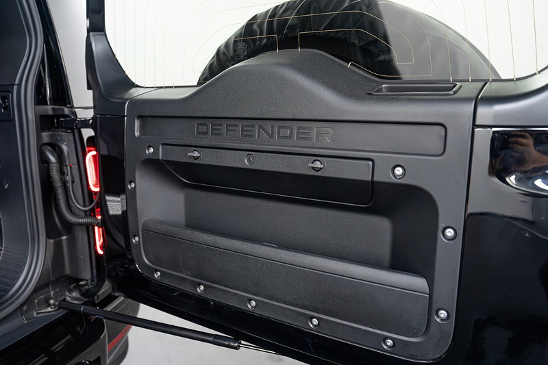 Used Land Rover Defender 2021 for sale - 76334064: Photo 23