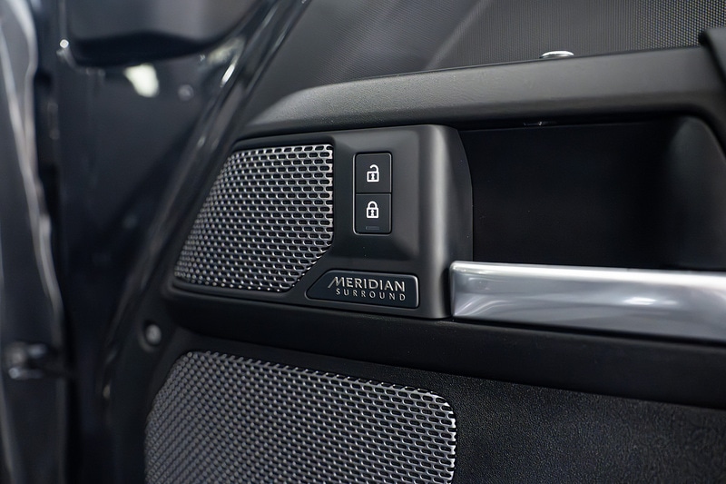 Used Land Rover Defender 2021 for sale - 76334064: Photo 27