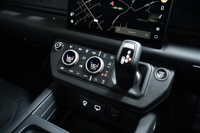 Used Land Rover Defender 2021 for sale - 76334064: Photo 37