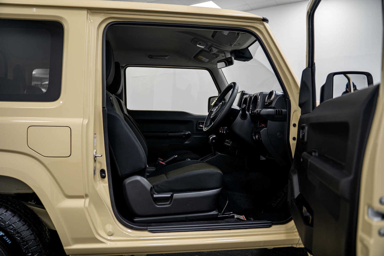 Used Suzuki Jimny 2025 for sale - 77581139: Photo 31