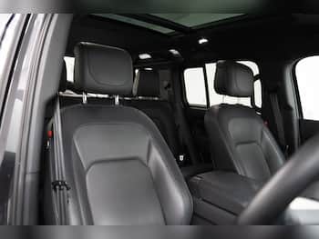 Used Land Rover Defender 110 2023 for sale - 79696130: Photo