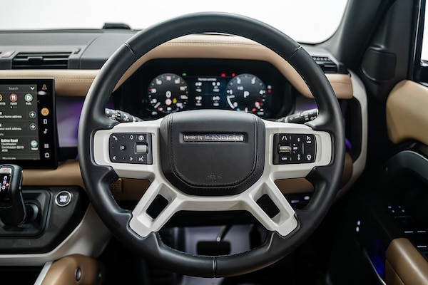 Used Land Rover Defender 110 2024 for sale - 75488652: Photo 32
