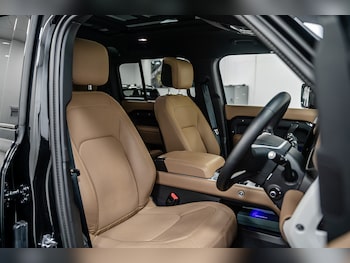 Used Land Rover Defender 110 2024 for sale - 75488652: Photo