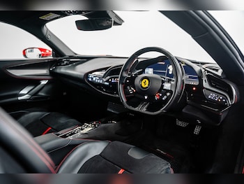 Used Ferrari SF90 Stradale 2023 for sale - 75230791: Photo