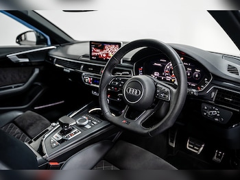 Used Audi RS4 Avant 2019 for sale - 75983097: Photo 2