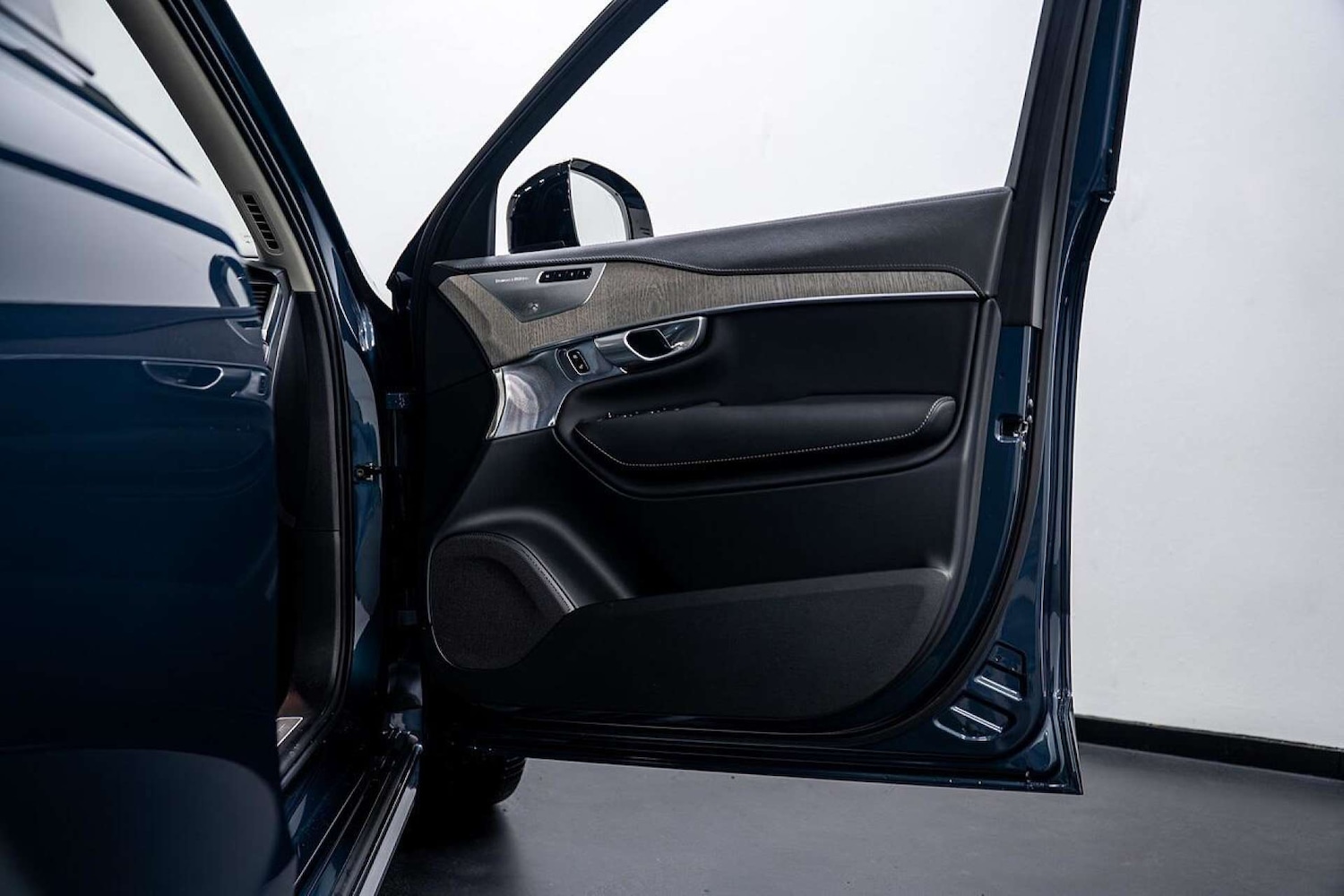 Used Volvo XC90 2023 for sale - 77406616: Photo 25