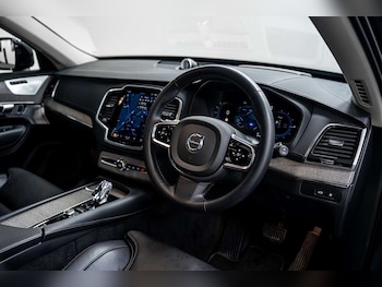 Used Volvo XC90 2023 for sale - 77406616: Photo