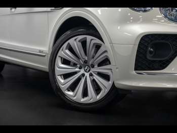 Used Bentley Bentayga 2021 for sale - 72525561: Photo