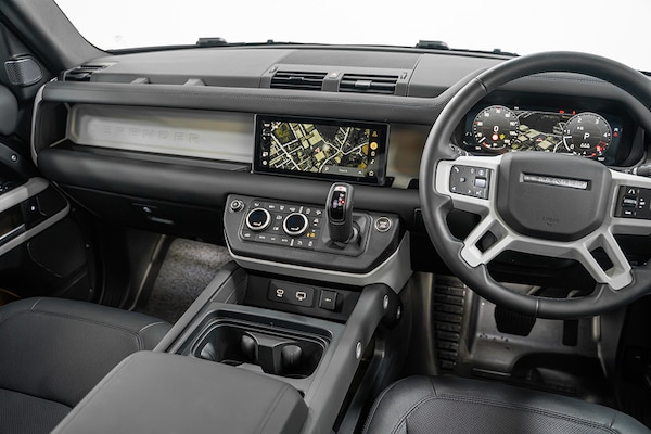 Used Land Rover Defender 110 2024 for sale - 74613218: Photo 36
