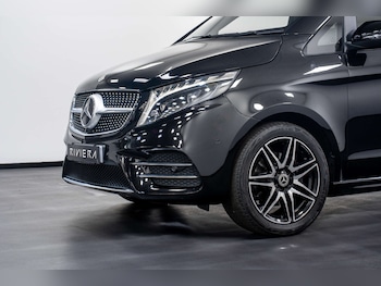 Used Mercedes-Benz V-Class 2023 for sale - 77821608: Photo