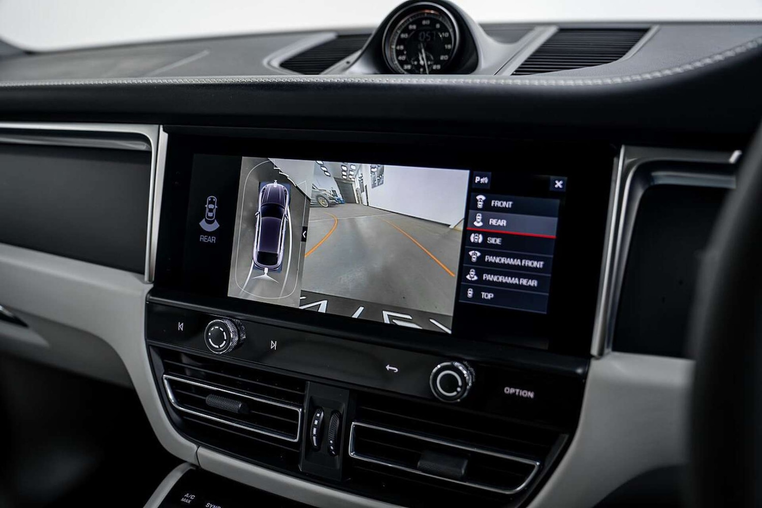 Used Porsche Macan 2022 for sale - 77406635: Photo 35