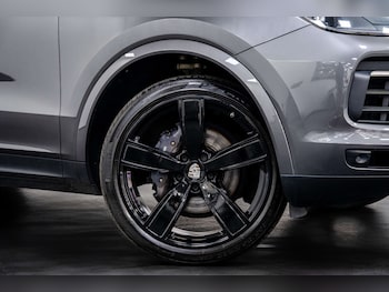 Used Porsche Cayenne 2019 for sale - 77621890: Photo
