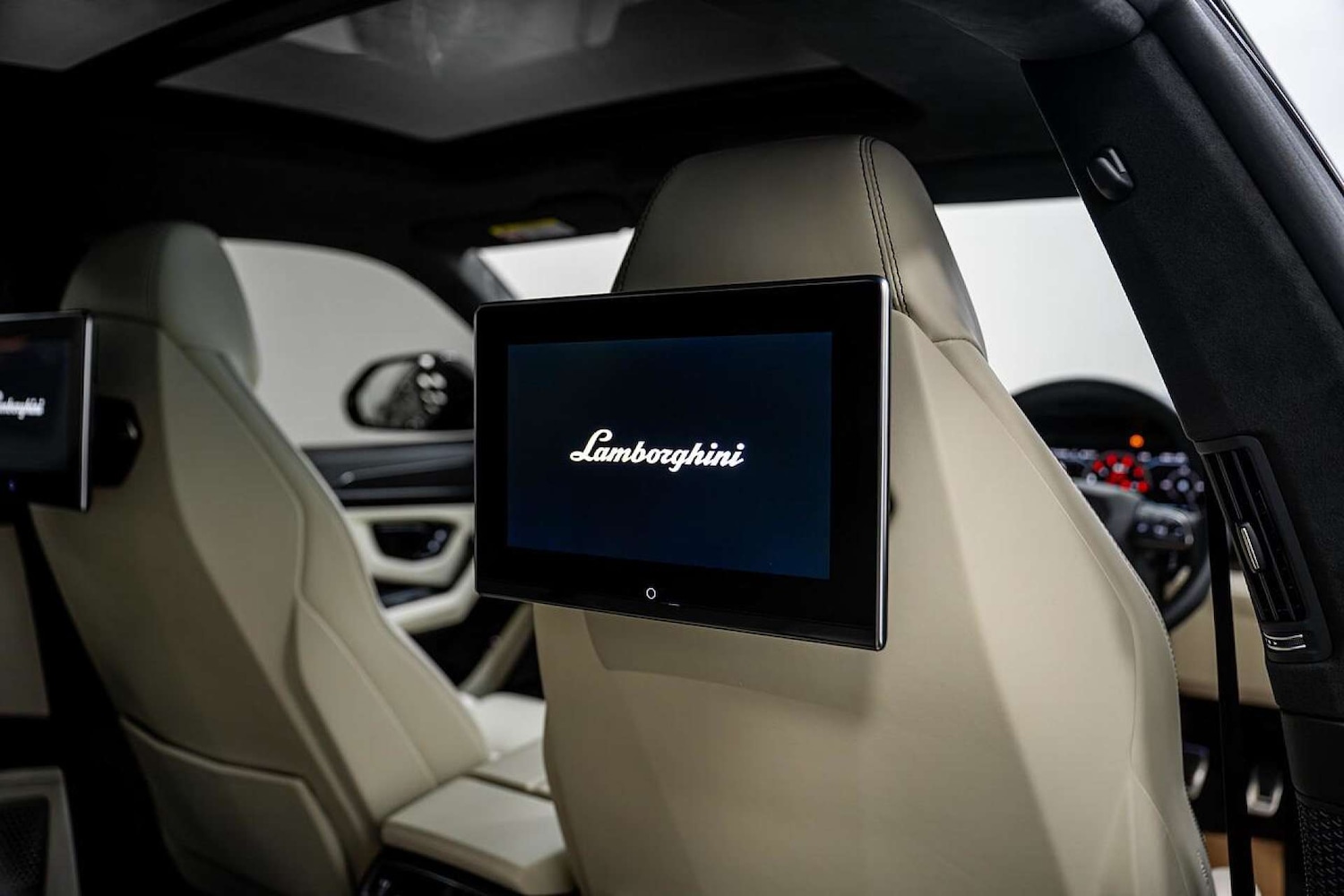 Used Lamborghini Urus 2025 for sale - 77406615: Photo 24