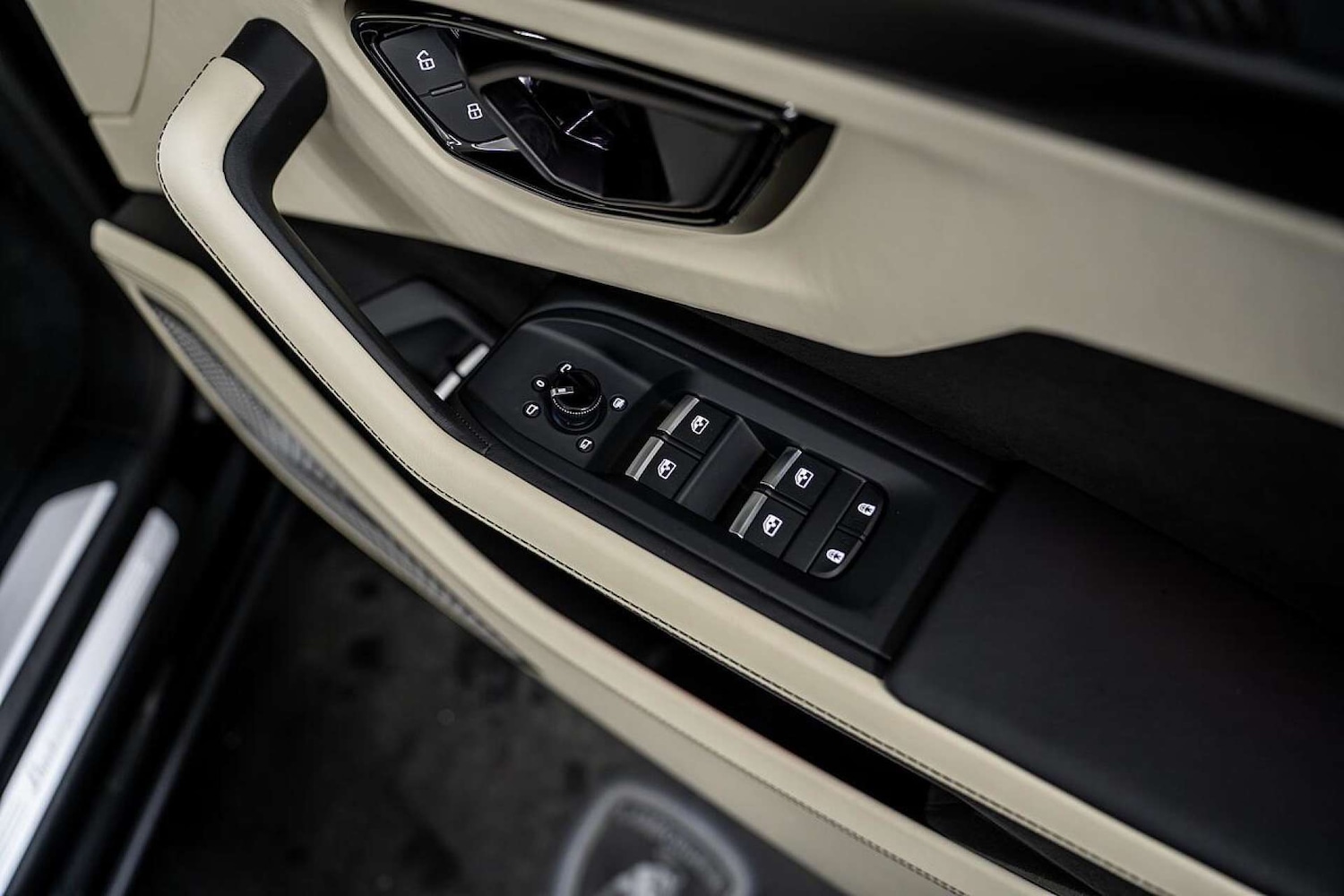 Used Lamborghini Urus 2025 for sale - 77406615: Photo 27