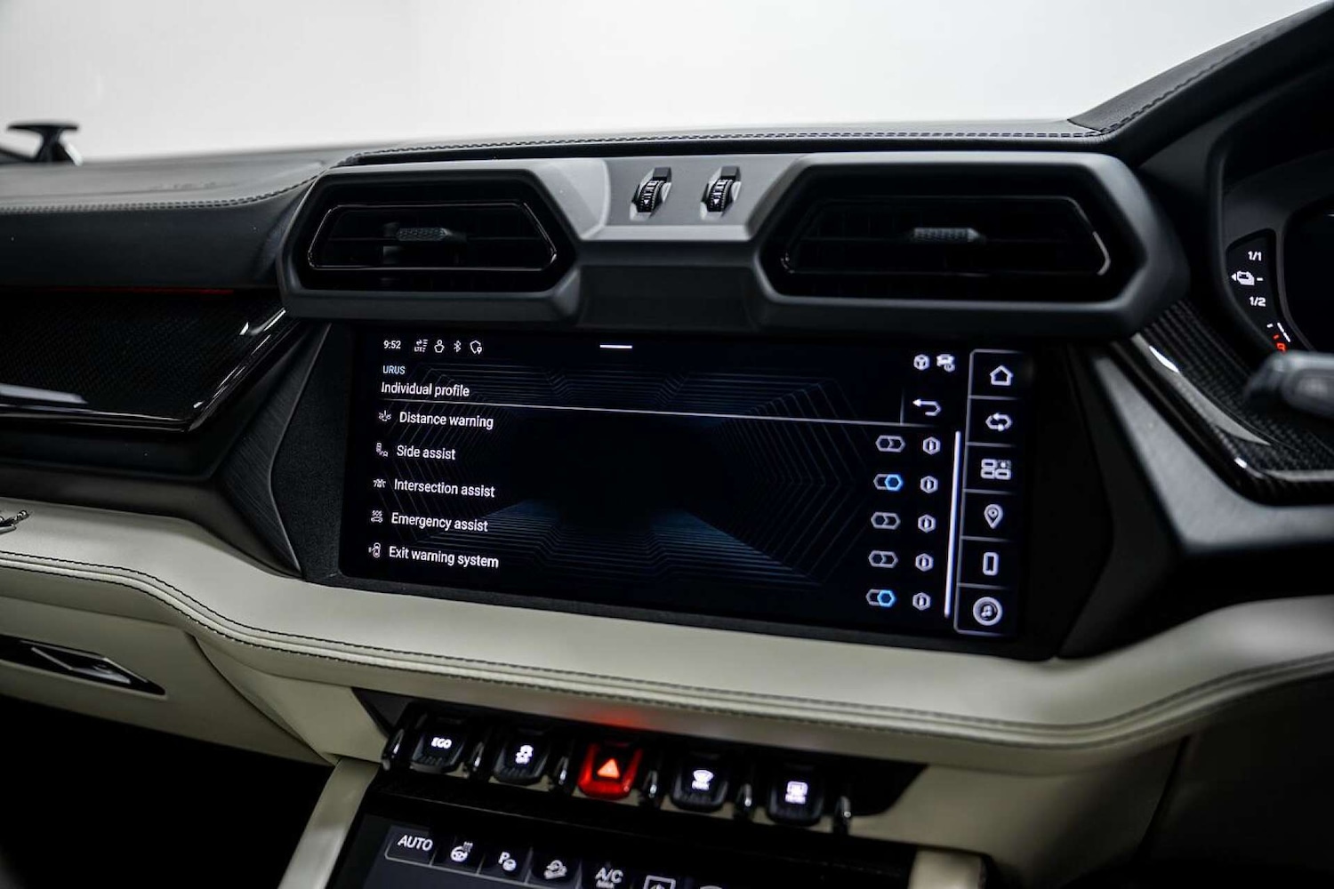 Used Lamborghini Urus 2025 for sale - 77406615: Photo 42