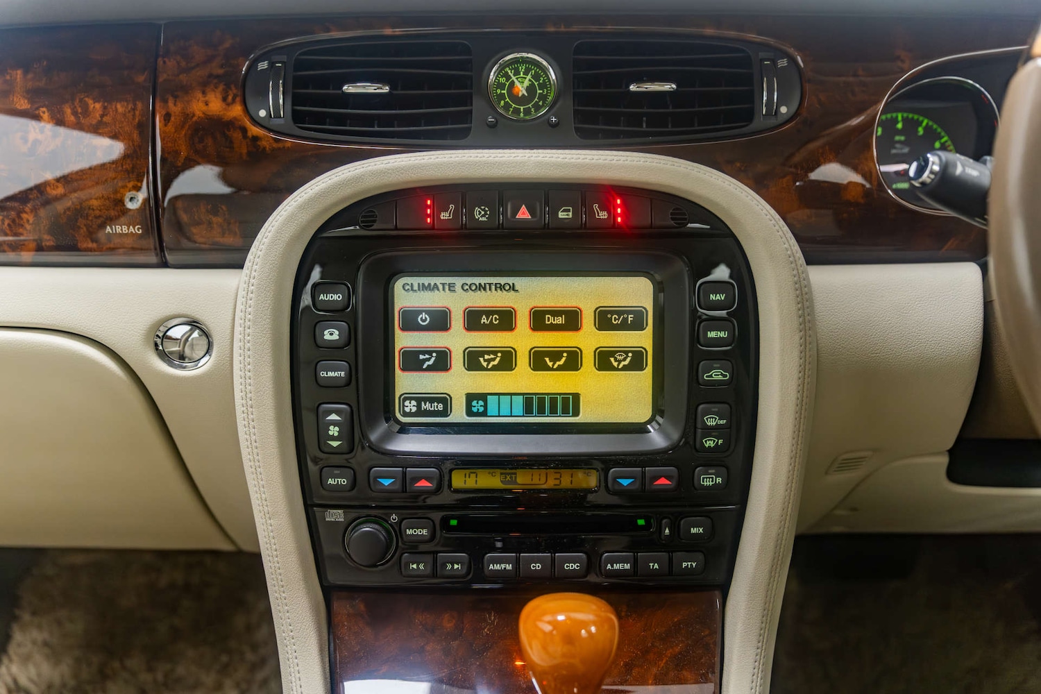 Used Jaguar XJ 2007 for sale - 77604054: Photo 18