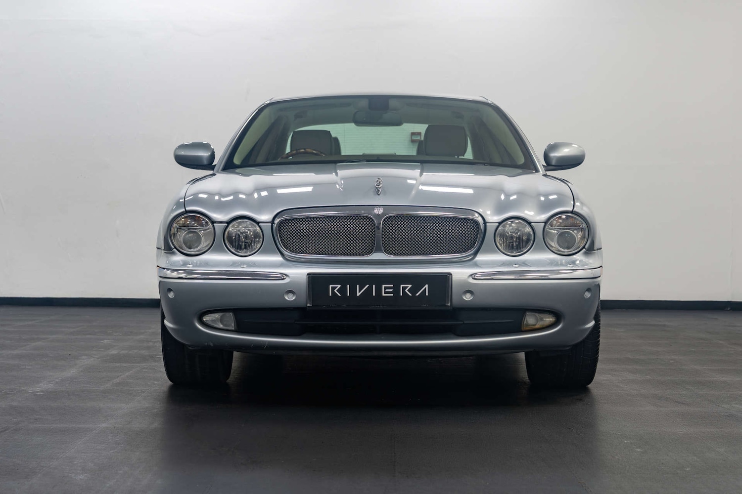Used Jaguar XJ 2007 for sale - 77604054: Photo 3