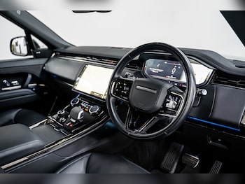 Used Land Rover Range Rover Sport 2024 for sale - 76582965: Photo