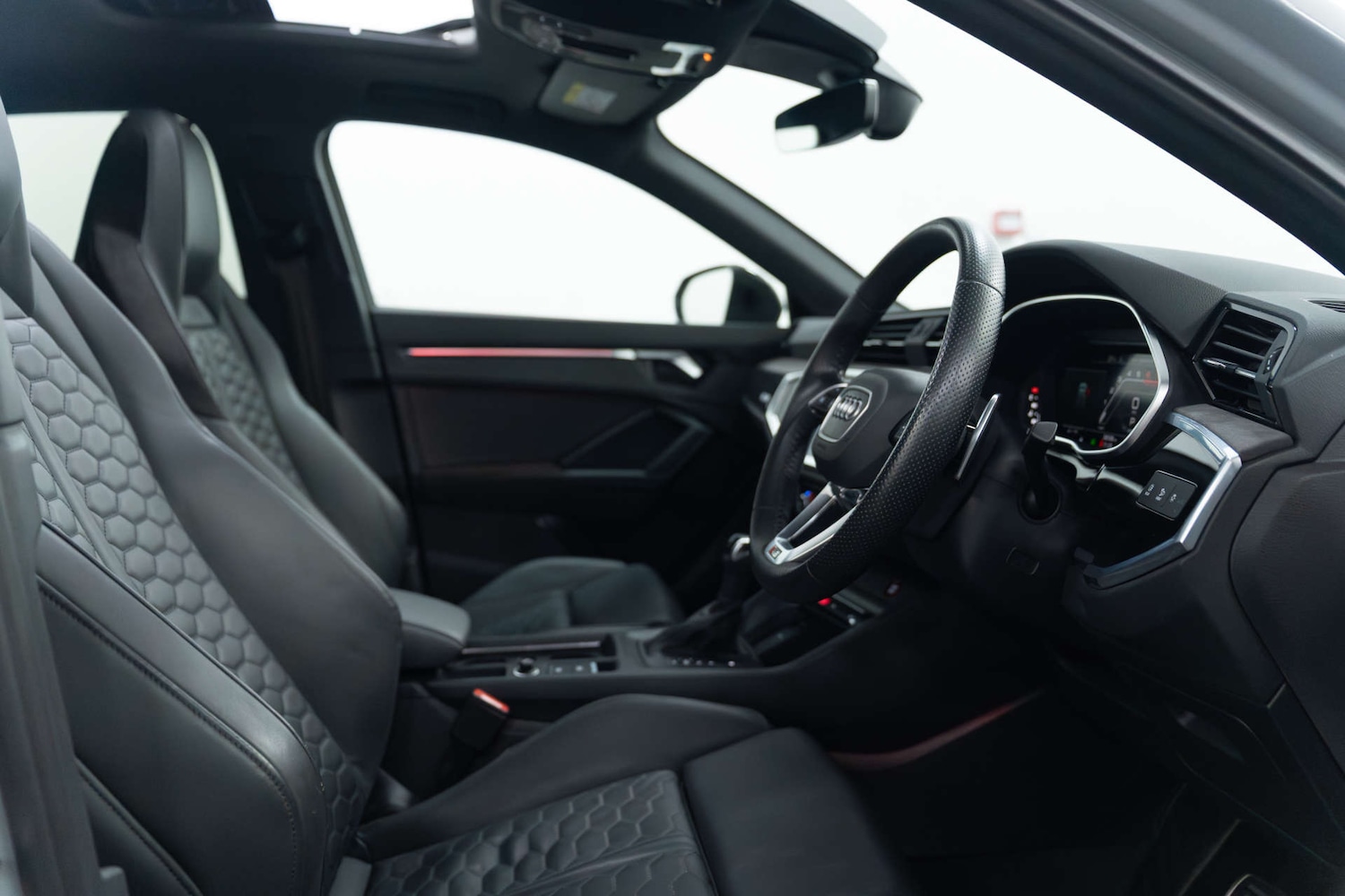 Used Audi RS Q3 2022 for sale - 77490204: Photo 13