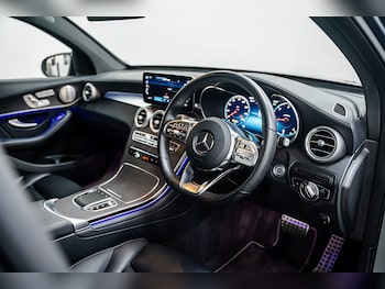 Used Mercedes-Benz GLC 2021 for sale - 75566546: Photo