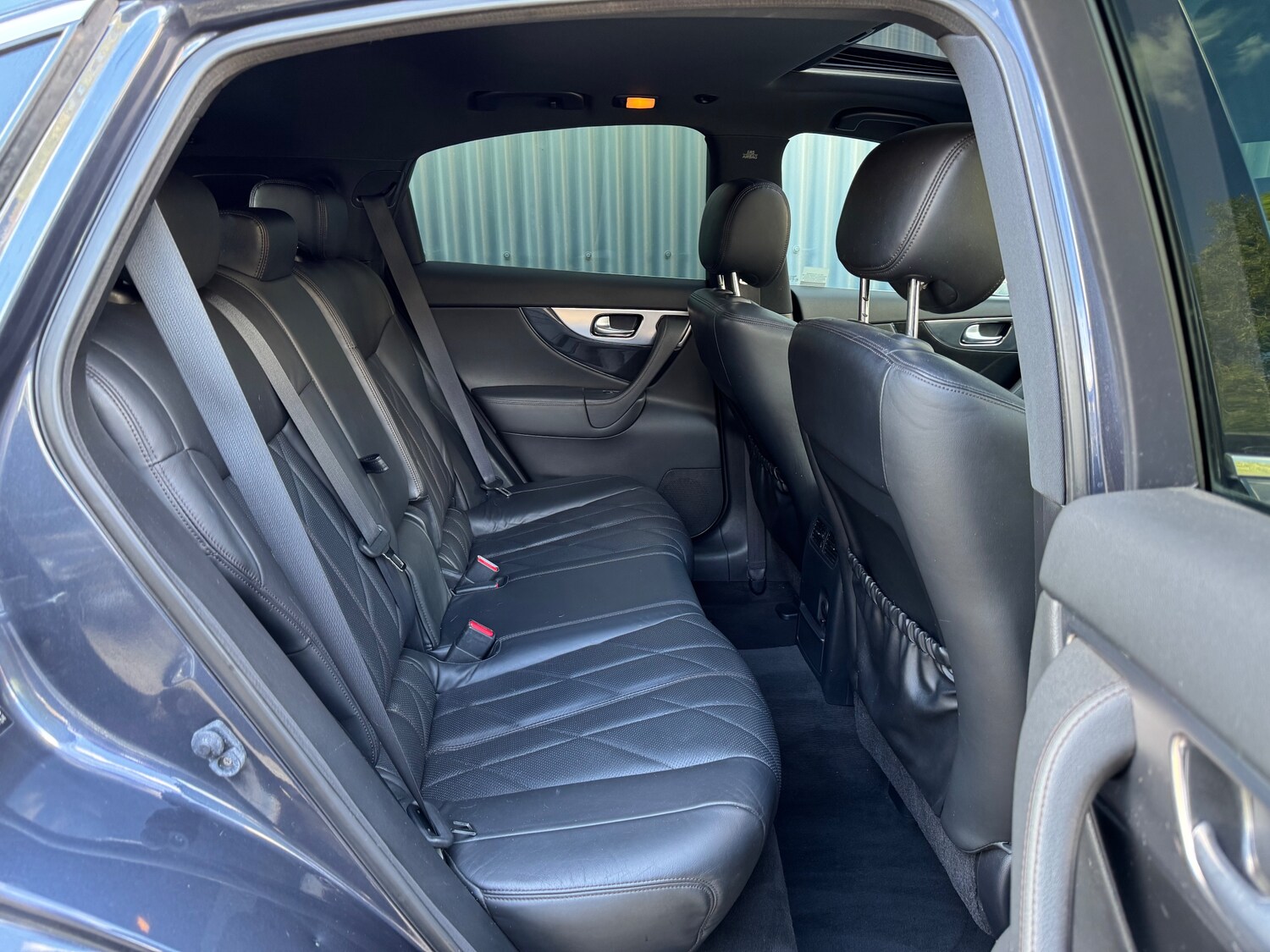 Used Infiniti FX 2010 for sale - 76730224: Photo 10