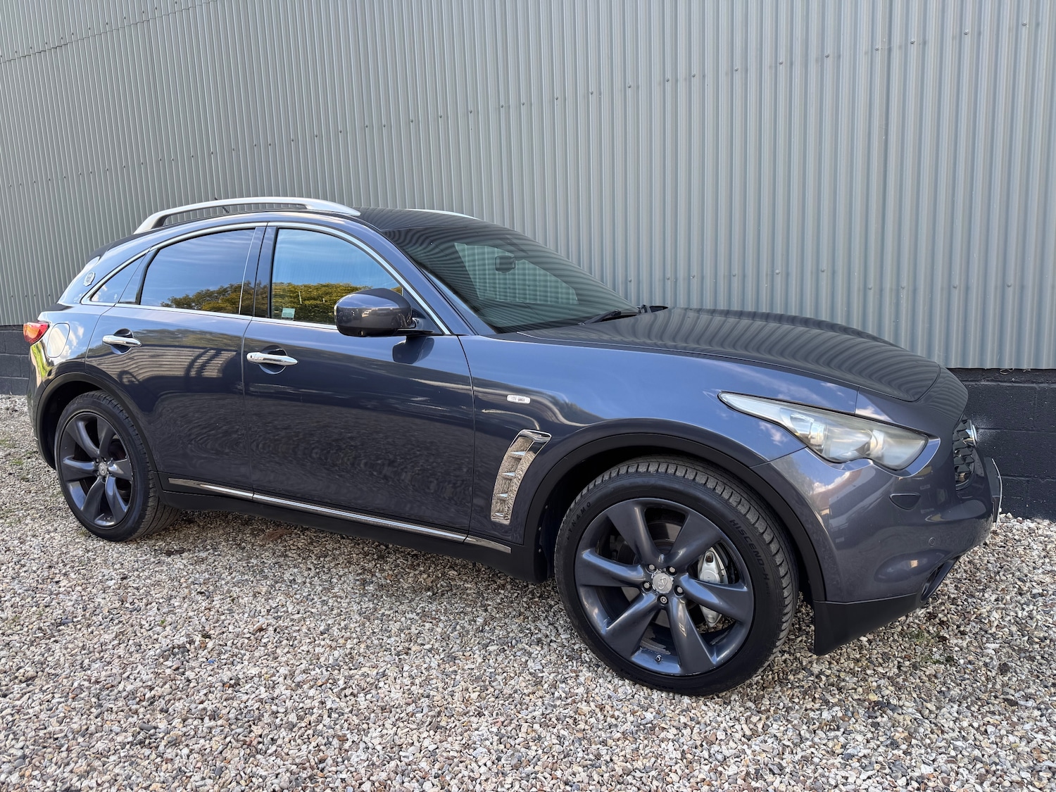 Used Infiniti FX 2010 for sale - 76730224: Photo 2