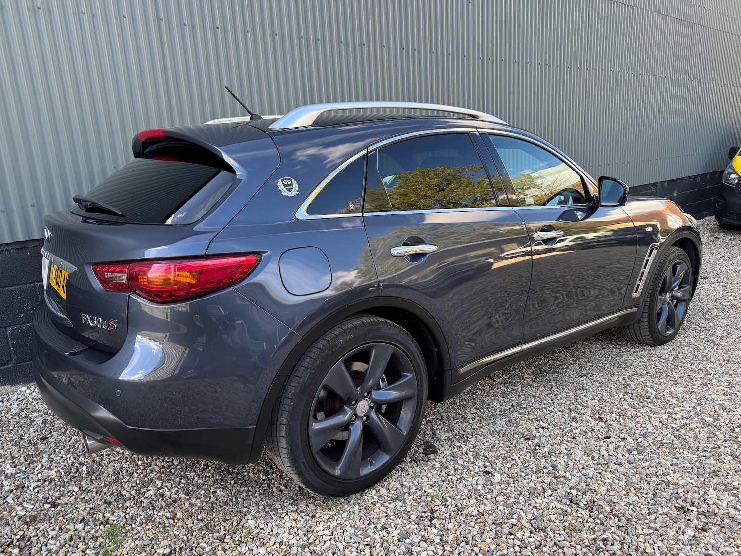 Used Infiniti FX 2010 for sale - 76730224: Photo 4