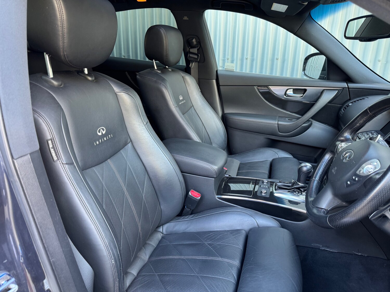 Used Infiniti FX 2010 for sale - 76730224: Photo 9