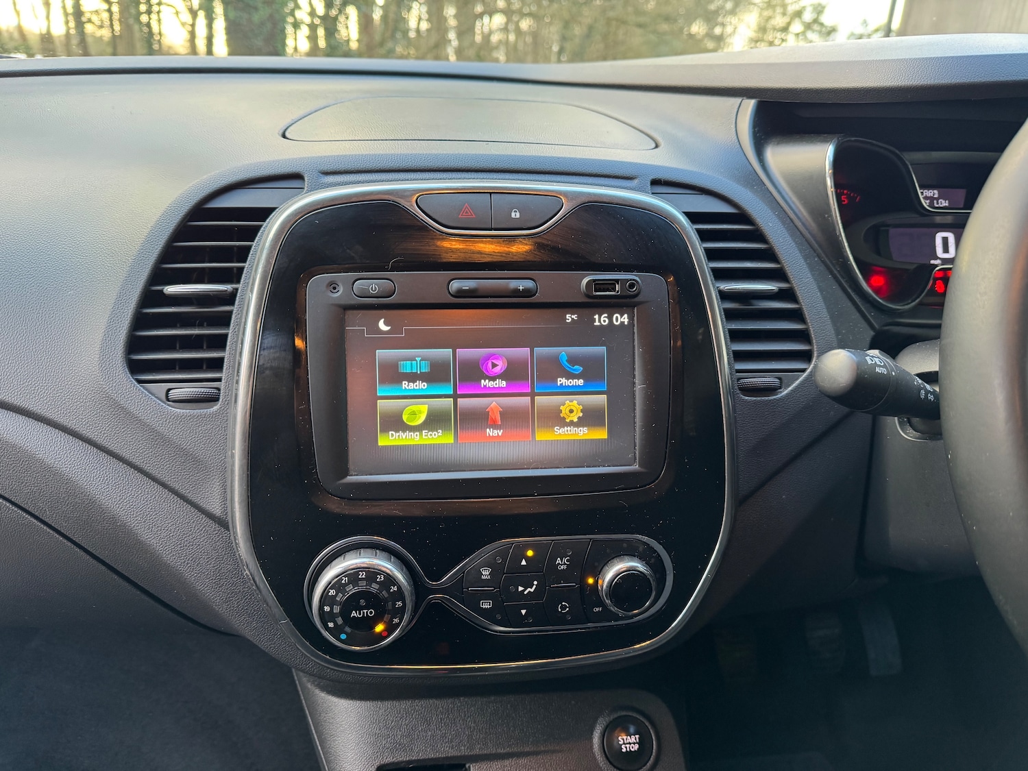 Used Renault Captur 2017 for sale - 77493798: Photo 25