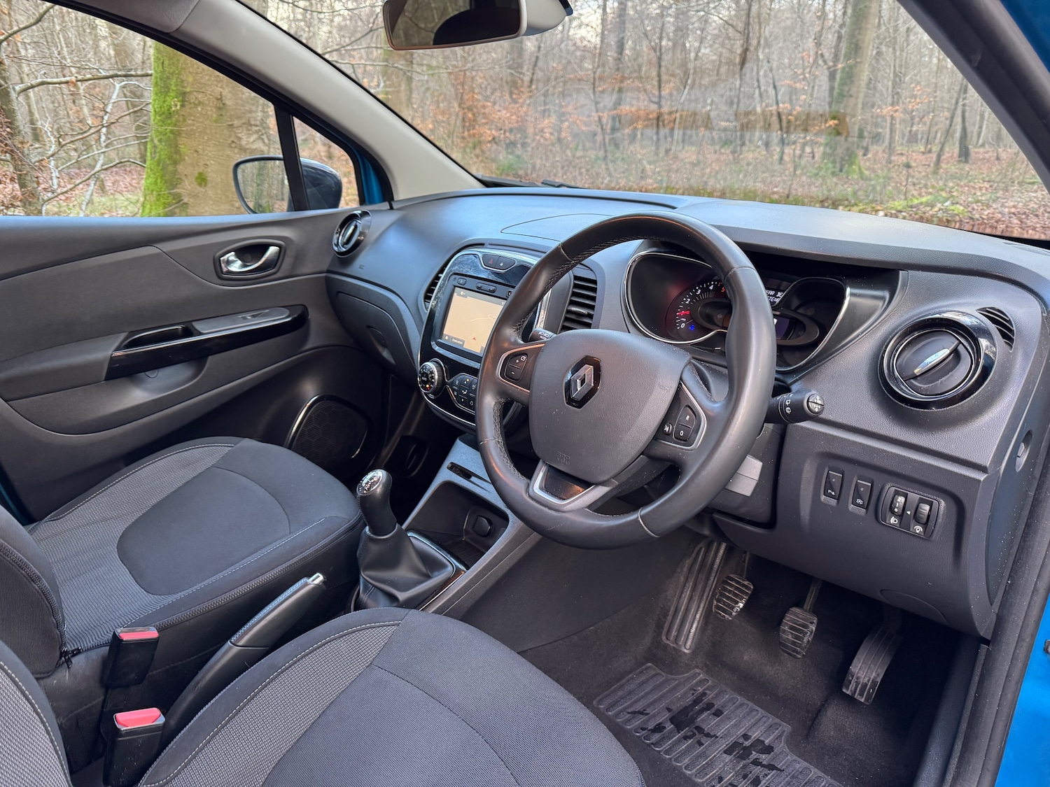 Used Renault Captur 2017 for sale - 77493798: Photo 6