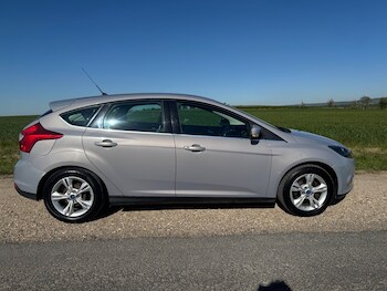 Used Ford Focus 2011 for sale - 78242307: Photo