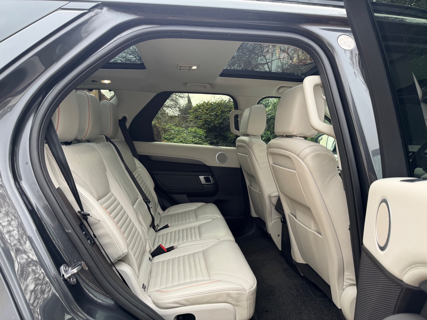 Used Land Rover Discovery 2017 for sale - 76875129: Photo 10