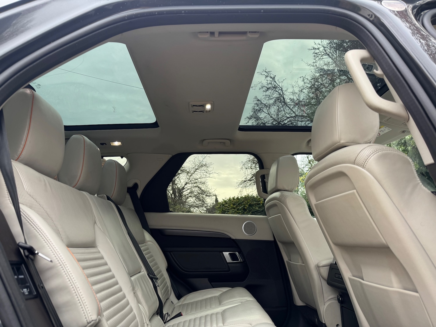 Used Land Rover Discovery 2017 for sale - 76875129: Photo 13