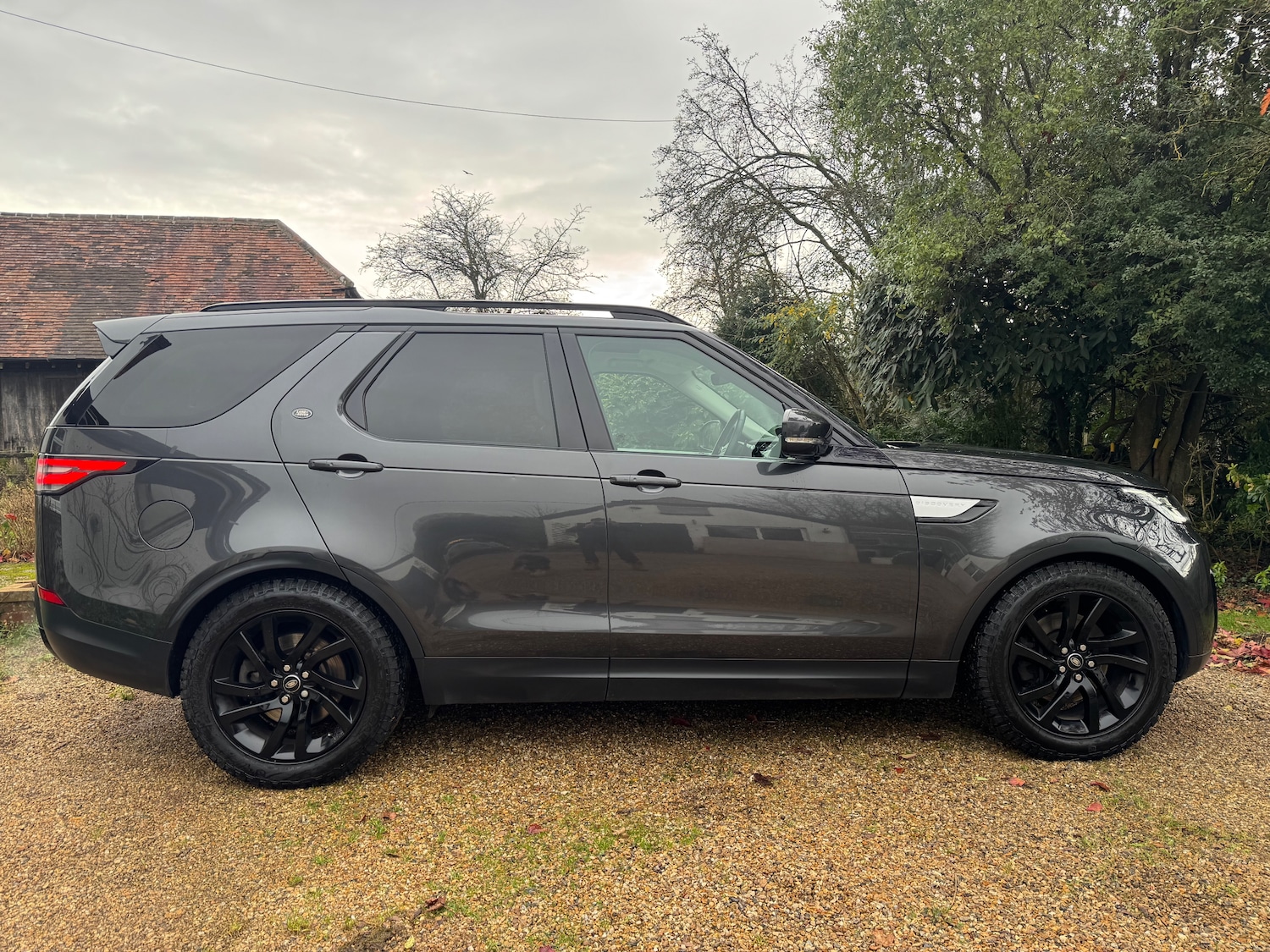 Used Land Rover Discovery 2017 for sale - 76875129: Photo 3