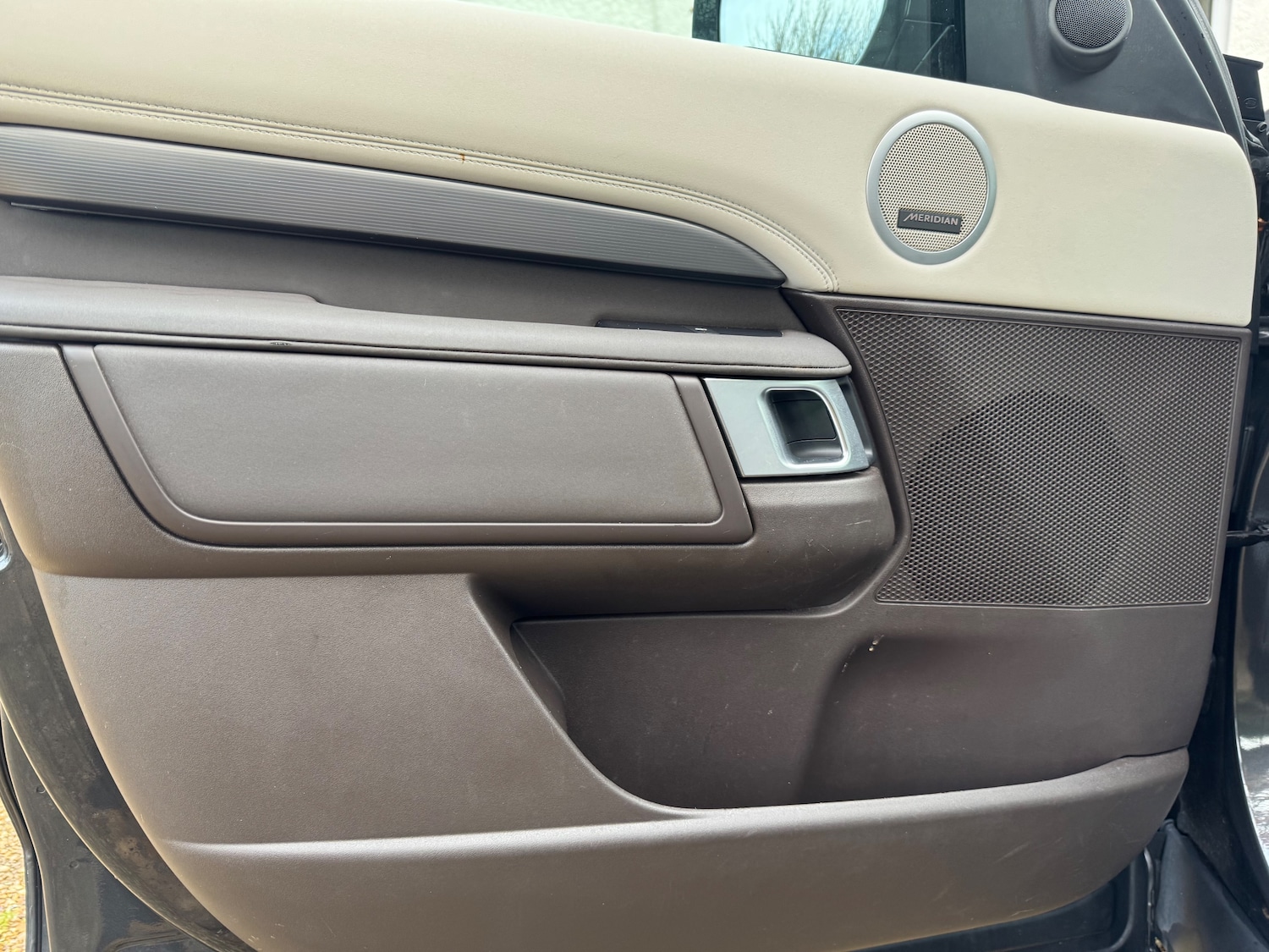 Used Land Rover Discovery 2017 for sale - 76875129: Photo 38