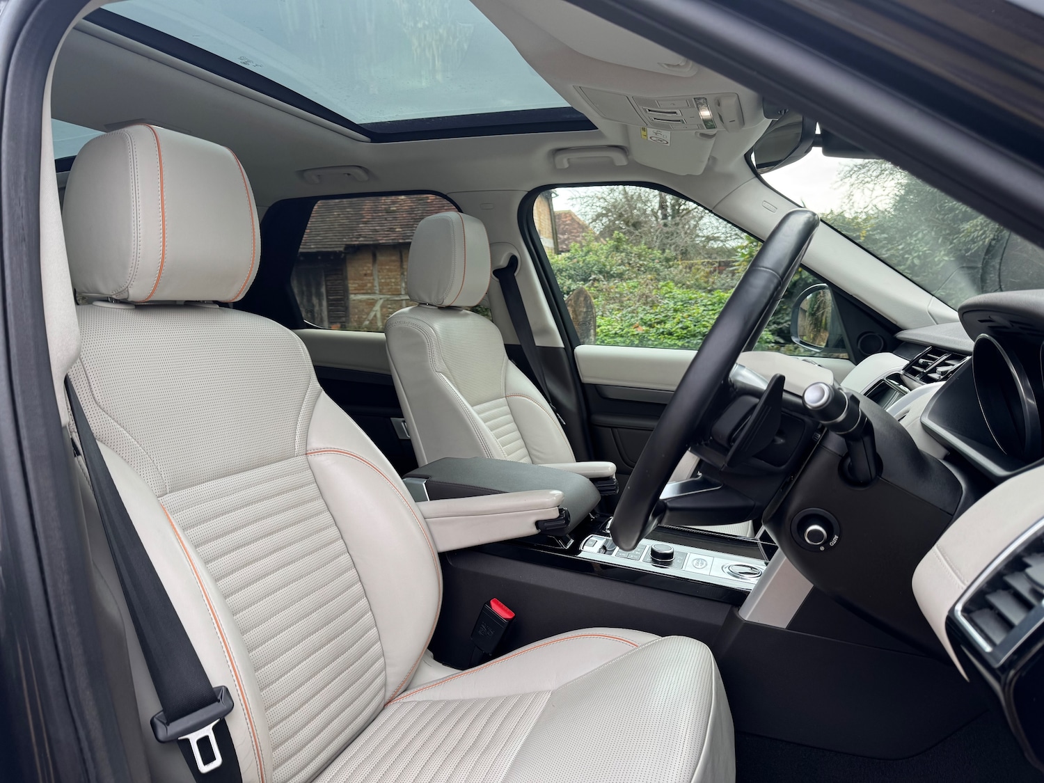 Used Land Rover Discovery 2017 for sale - 76875129: Photo 8