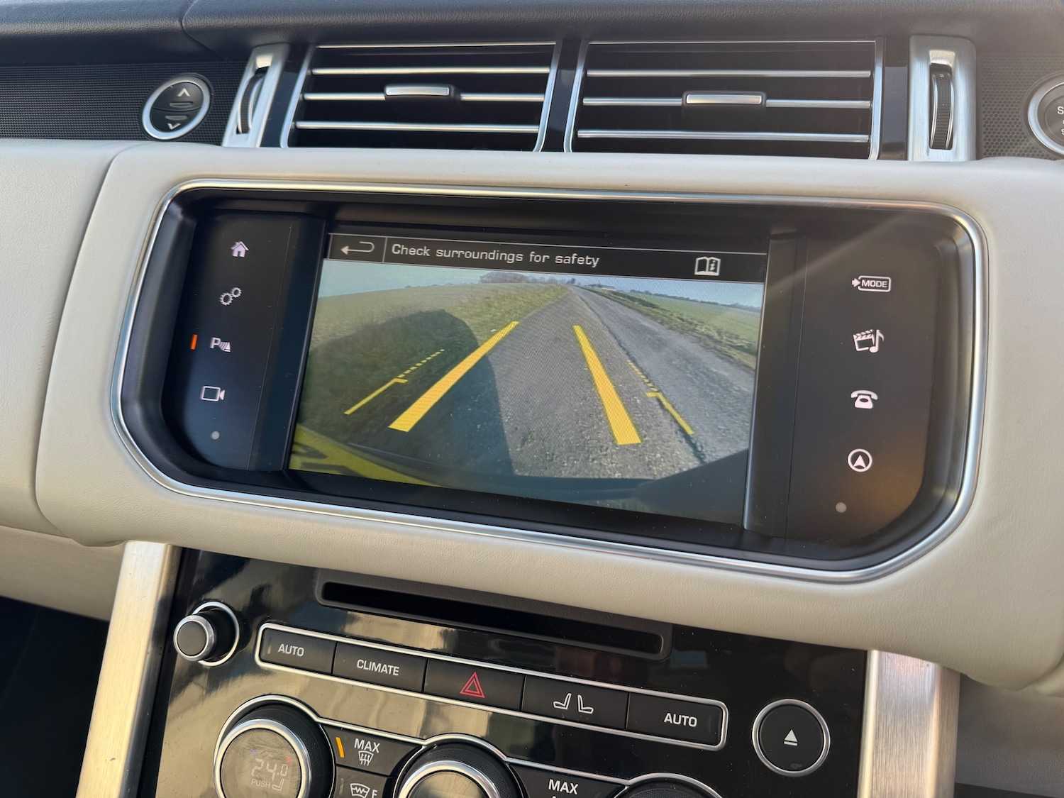 Used Land Rover Range Rover 2015 for sale - 76875132: Photo 19